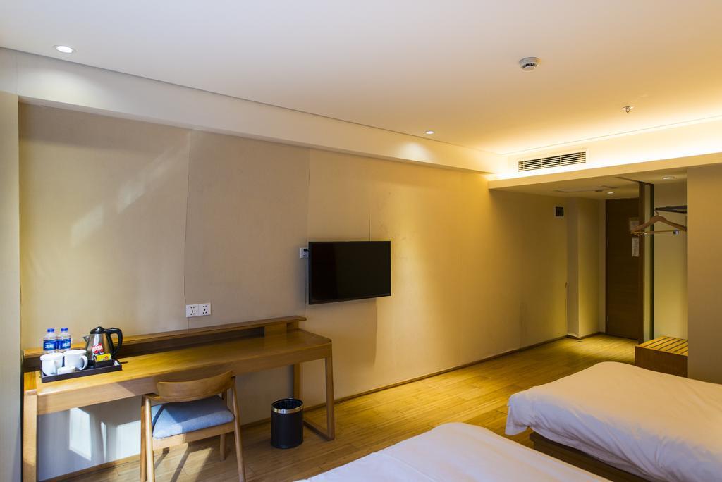 Ji Hotel Shanghai Lujiazui מראה חיצוני תמונה